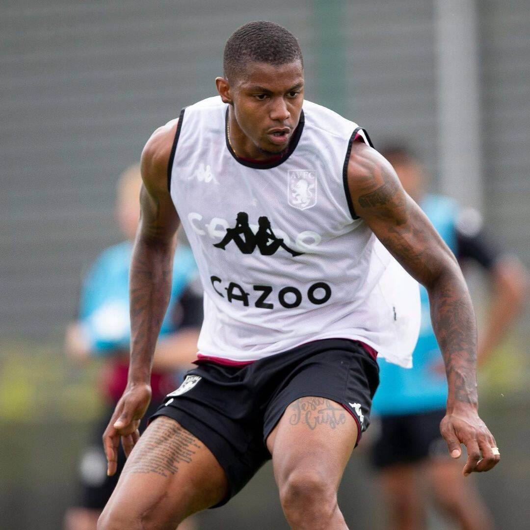 Ex-Inter, juiz-forano Wesley Moraes é apresentado no espanhol Levante