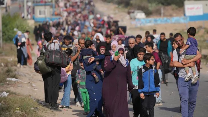 População palestina se desloca na Faixa de Gaza