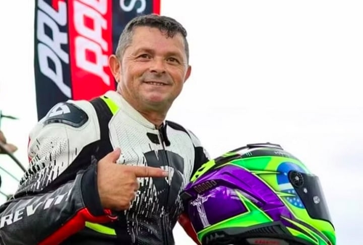 O piloto João Eloi, de 57 anos, morreu após sofrer um acidente no autódromo de Interlagos, em São Paulo, durante uma corrida da categoria SuperSport 400cc Escola do Superbike Brasil. Reprodução: Flipar