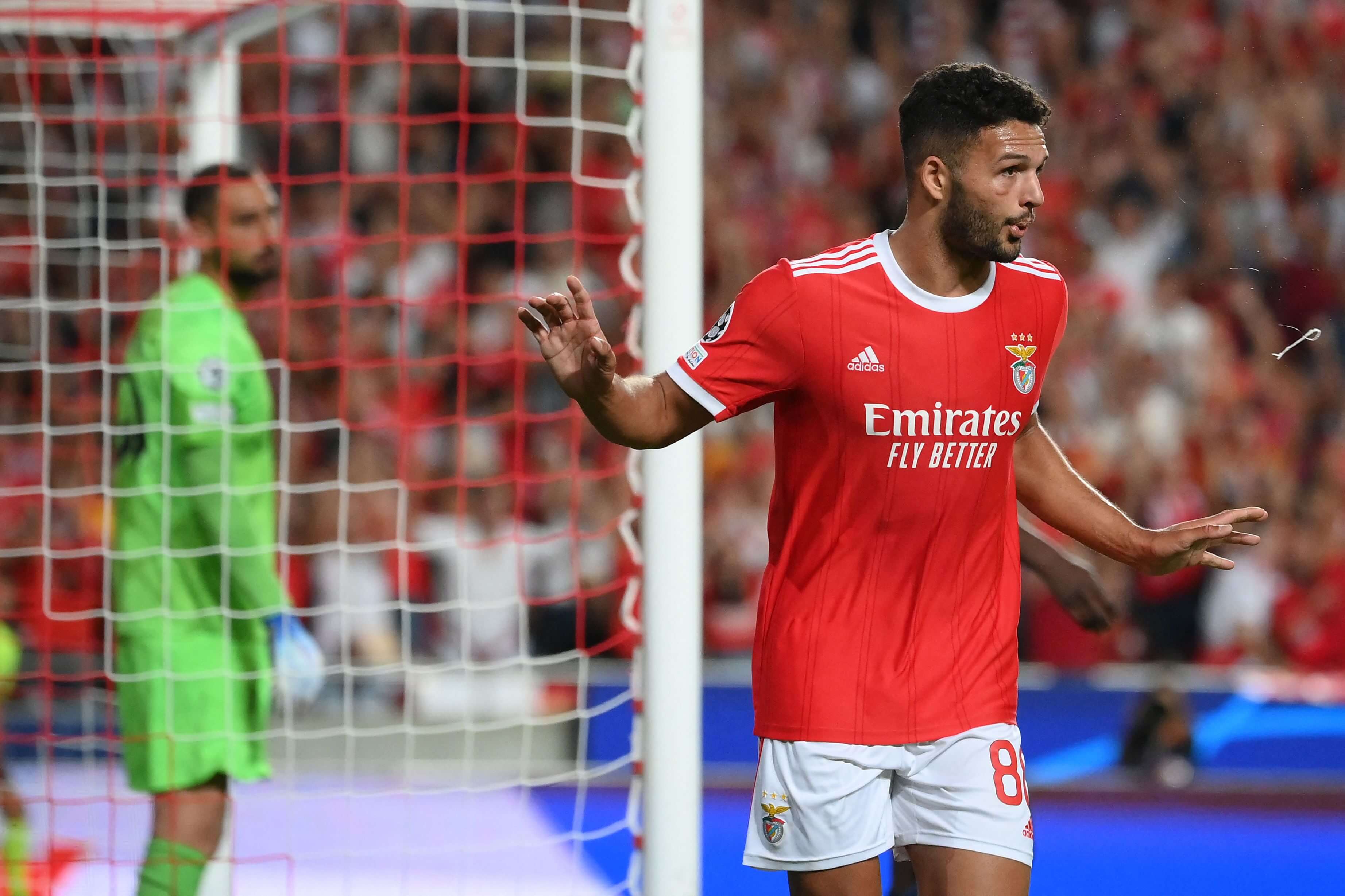 Champions: Benfica e PSG empatam em jogo com 'clima de clássico