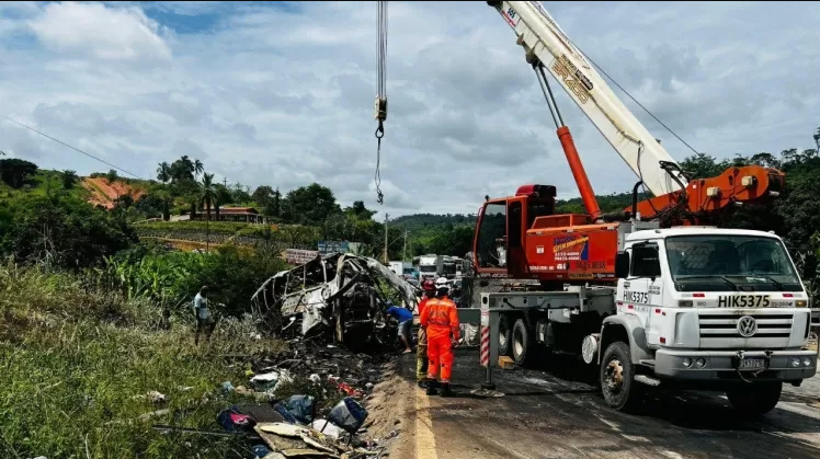 Guinchos ajudaram em resgates Divulgação do Corpo de Bombeiros