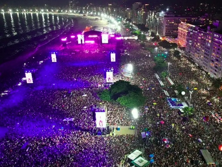 A projeção da prefeitura carioca é que a apresentação gere R$ 600 milhões para o município, 27,5% a mais que o faturamento proporcionado pela passagem de Madonna (foto). 
 Reprodução: Flipar