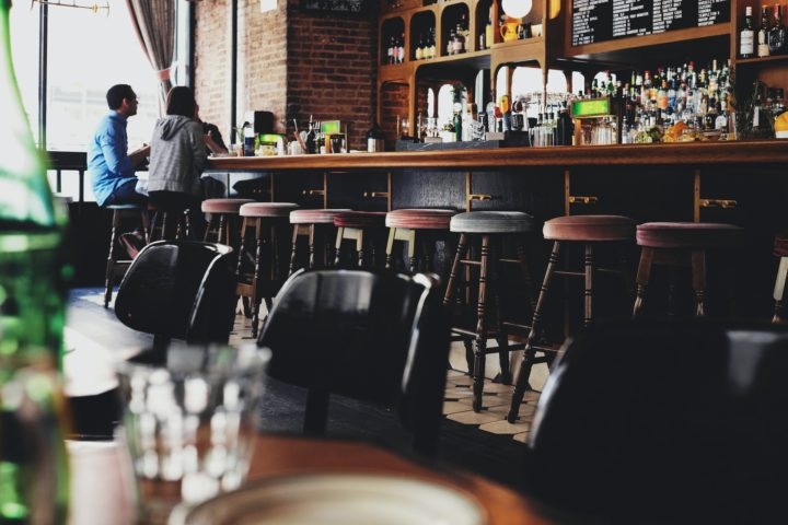 Também foi informado que o homem foi acumulando pequenas dívidas em cada restaurante e acabou liberado rapidamente nas ocasiões em que foi detido. Reprodução: Flipar