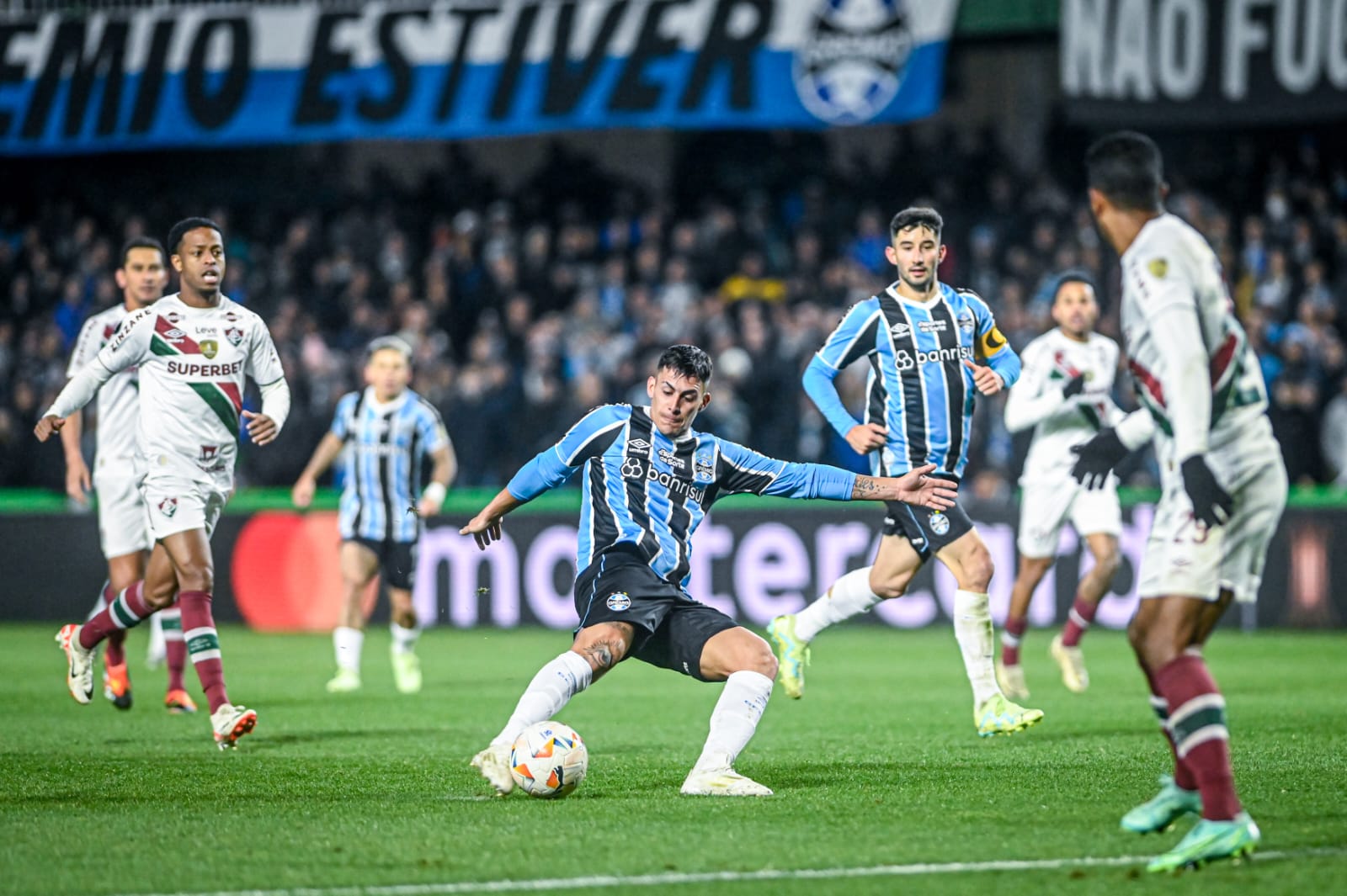 Grêmio 2x1 Fluminense - Libertadores Reprodução/Instagram