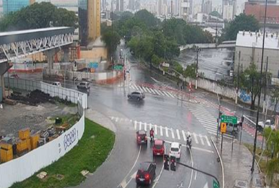 Há alerta de alagamento em regiões de São Paulo. Foto: Reprodução/CET