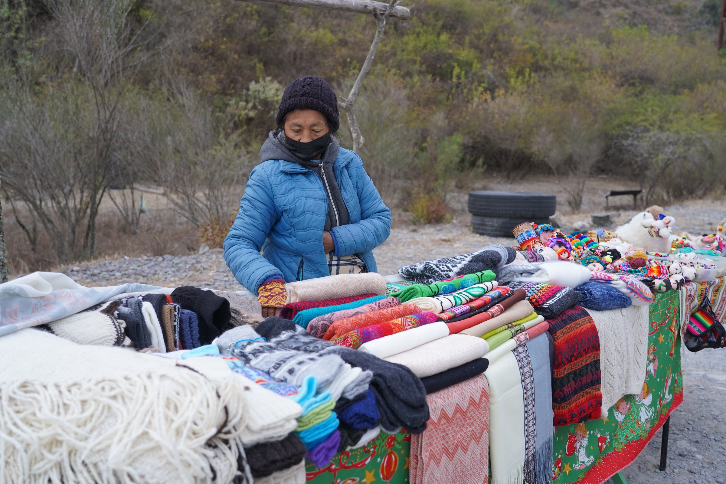 O comércio de artigos artesanais é forte na região. Foto: Divulgação/Cesar Valdivieso