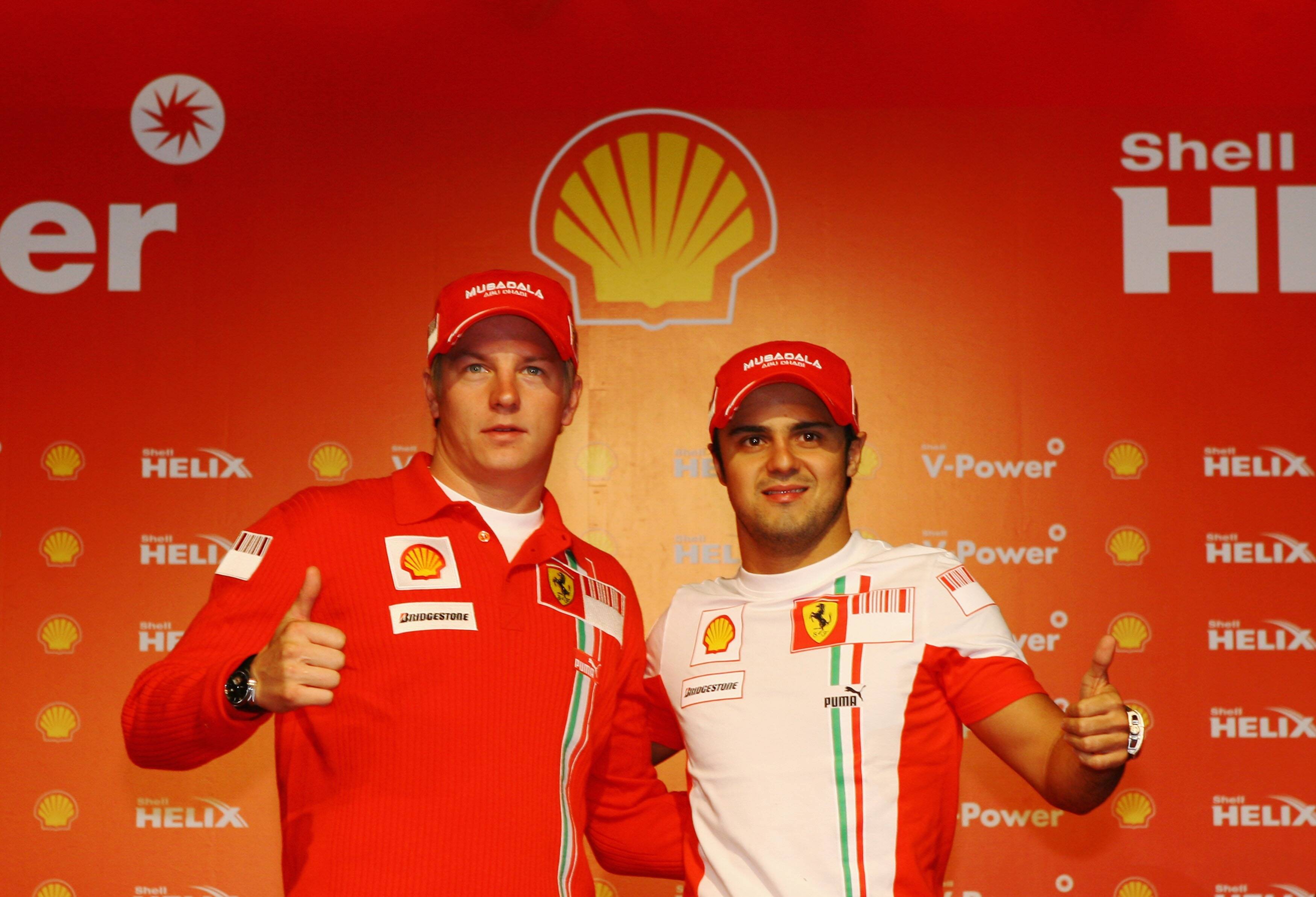 Em 2007, Massa teve como companheiro de equipe na Ferrari o finlandês Kimi Raikkonen, que acabou sendo campeão ao final da temporada. Foto: Getty Images