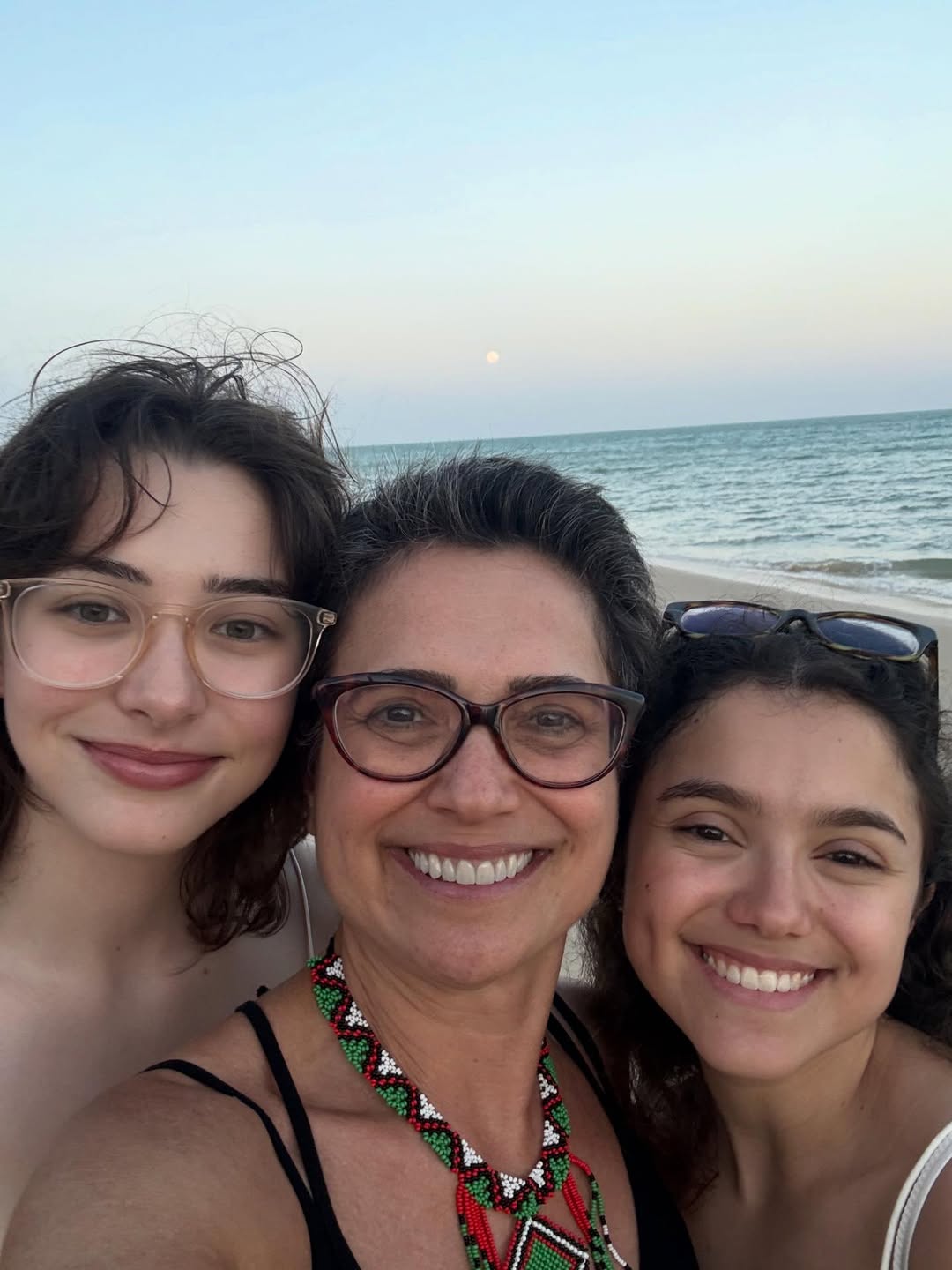 Sandra Annenberg com a filha, Elisa, e a nora, Karlie. Foto: Reprodução/ Instagram