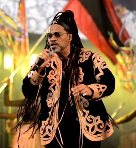 Antônio Carlos Santos de Freitas, o popular Carlinhos Brown, nasceu em Salvador, Bahia, em 23 de novembro de 1962. Ele é um dos artistas mais importantes da música popular brasileira e um dos mais respeitados no mundo. Reprodução: Flipar