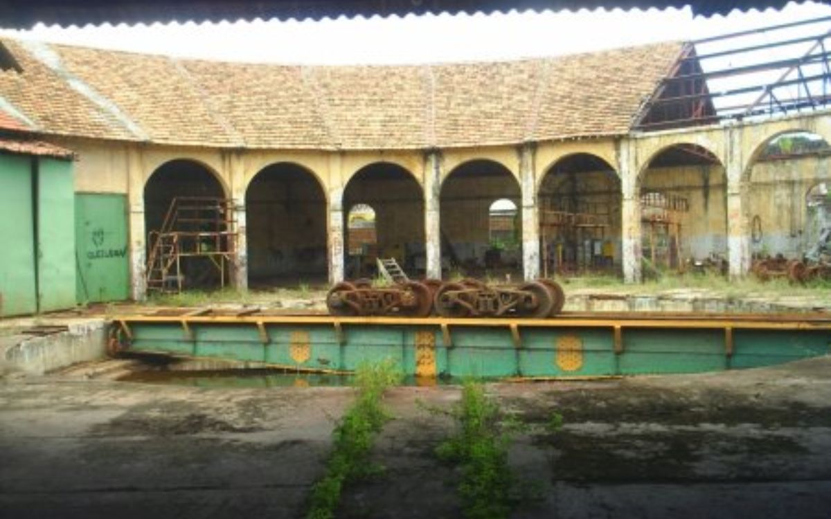 Natal (RN): Natal (RN)  A capital potiguar também teve uma rotunda, provavelmente ligada à Estrada de Ferro Central do Rio Grande do Norte. Há indícios de que foi construída nos anos 1940, mas não existem registros detalhados sobre dimensões e funcionamento.. Foto: Reprodução/Estações Ferroviárias do Brasil