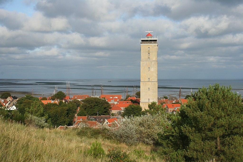 Uma das principais ilhas frísias é Terschelling. Com cerca de 5 mil habitantes, sua economia se concentra em turismo, agricultura e pesca.  Reprodução: Flipar