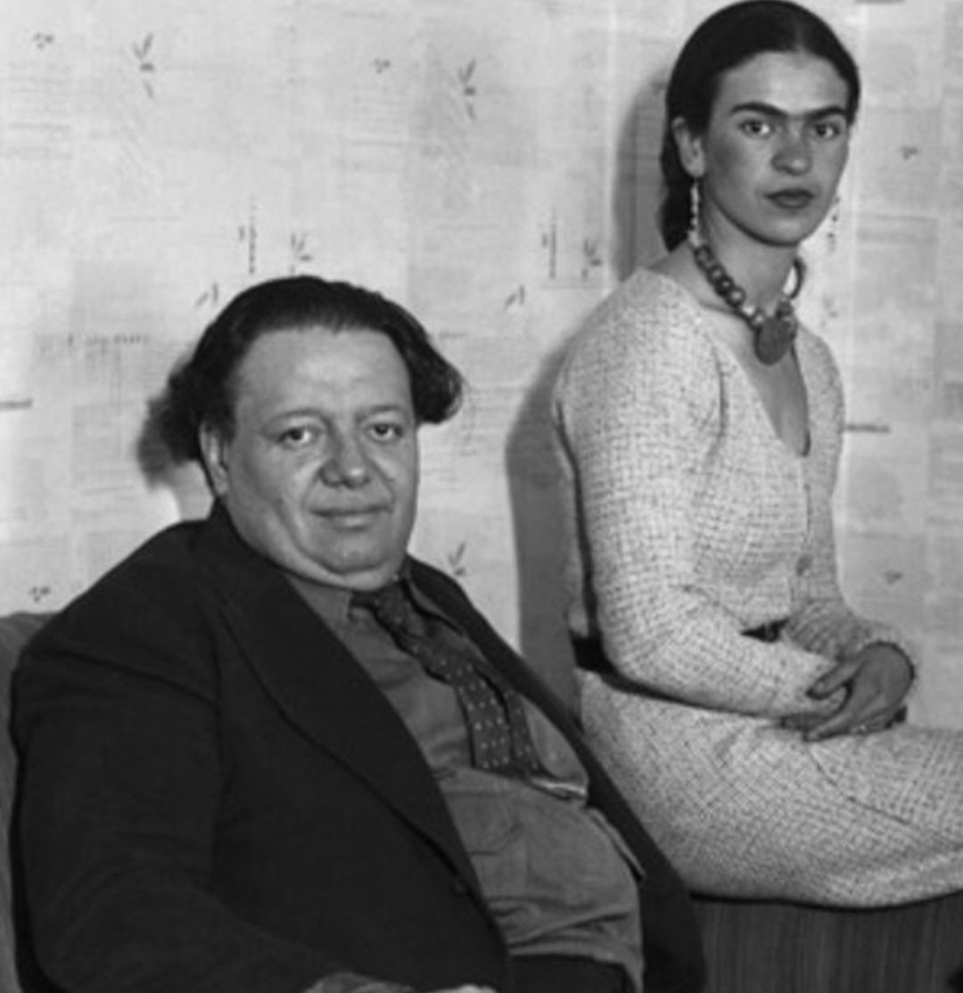 Diego Rivera é um expoente nas artes do México, ao lado da mulher, mais famosa que ele, Frida Kahlo. Ambos tiveram uma relação conturbada, mas deixaram um valioso legado artístico para o país e o mundo. Reprodução: Flipar