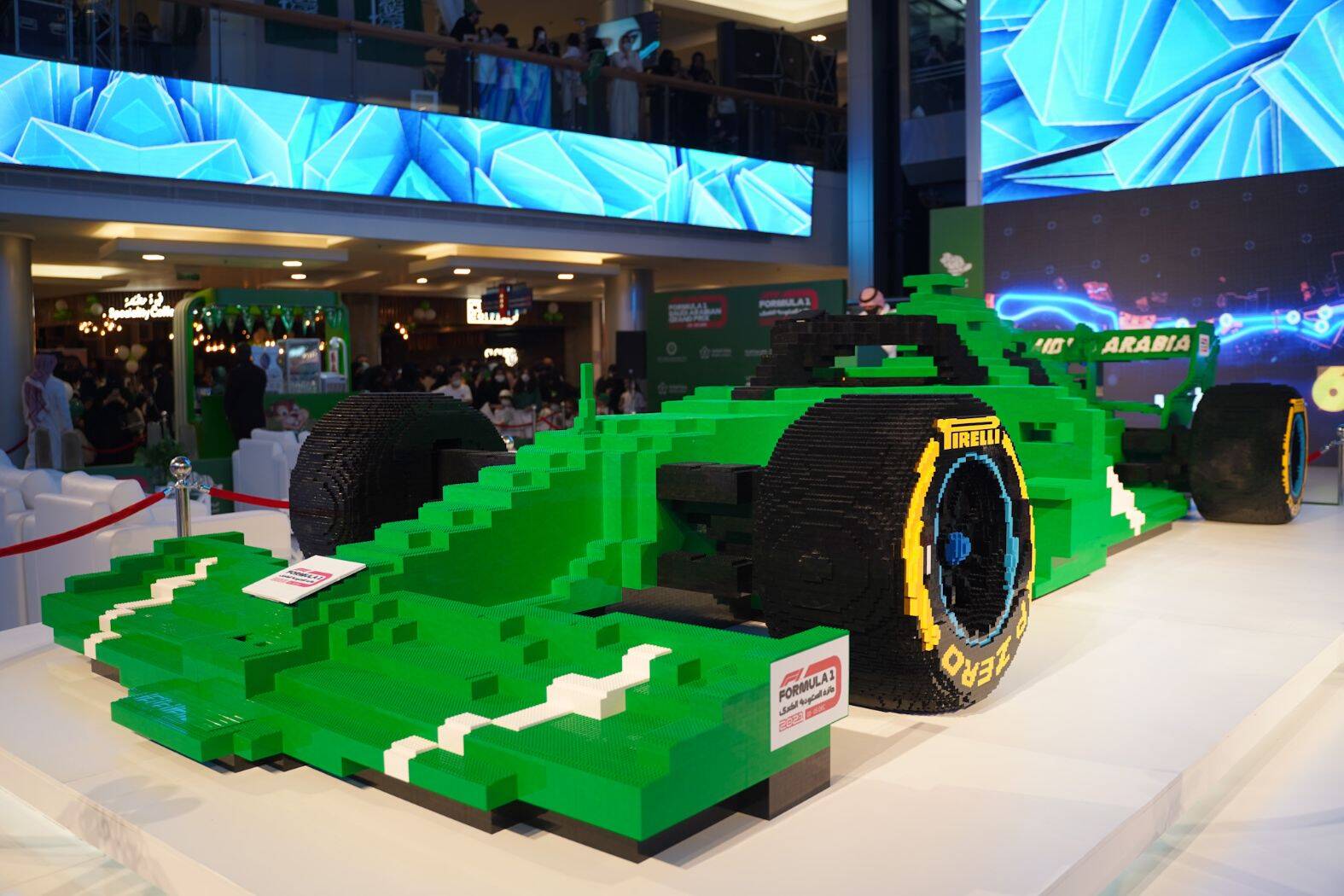 O maior carro de F-1 do mundo da Lego. Foto: Divulgação