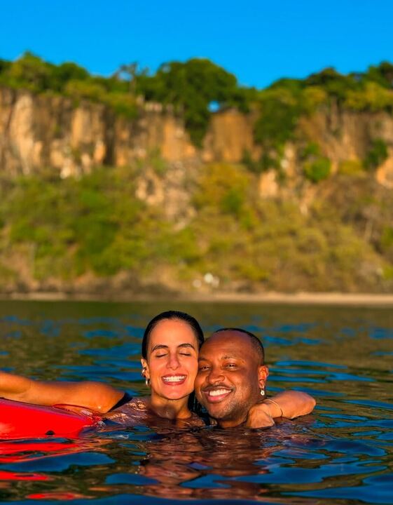 Carol Peixinho e Thiaguinho. Foto: Reprodução: Instagram/@carolpeixinho