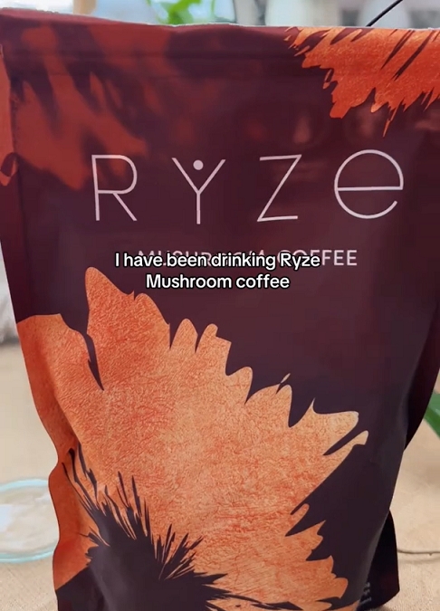 O sucesso foi tamanho que a hashtag “Mushroom Coffee” (“café de cogumelos”) chegou a acumular mais de 20 milhões de visualizações no TikTok. Reprodução: Flipar