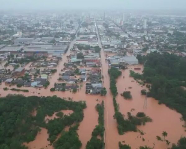 Regiões como Canoas, Guaíba e Eldorado do Sul também foram duramente afetadas pelas chuvas. Reprodução: Flipar