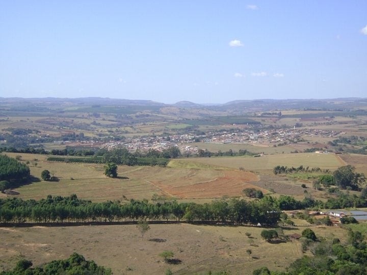 Localizadas a cerca de 90 km de Ribeirão Preto (SP), duas fazendas de Santo Antônio da Alegria (SP) despertam o interesse de fanáticos por histórias de terror.  Reprodução: Flipar