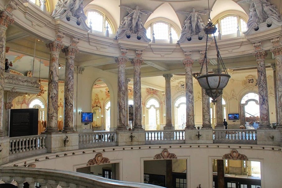 O interior do Gran Teatro de La Habana, em Havana, Cuba. Foto: Reprodução/Instagram 23.02.2023