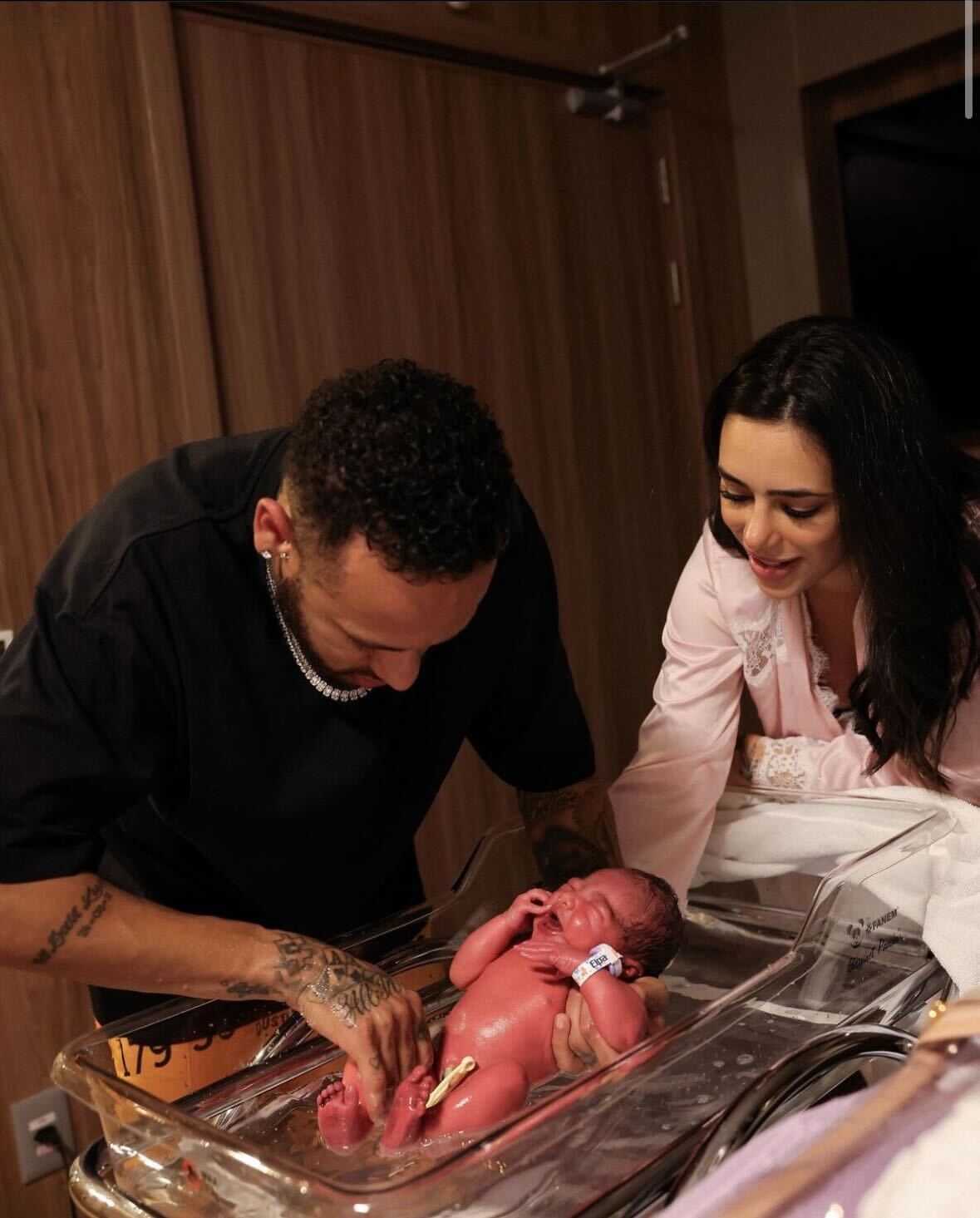 Bruna Biancardi e Neymar mostram Mavie pela primeira vez; veja fotos