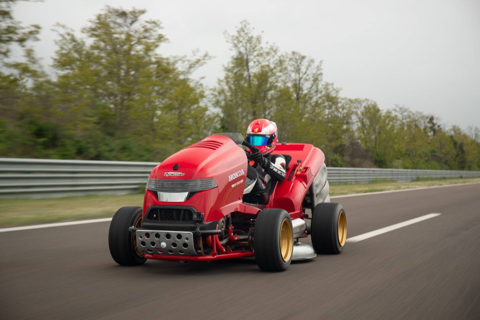 Cortador de grama Honda. Foto: Divulgação