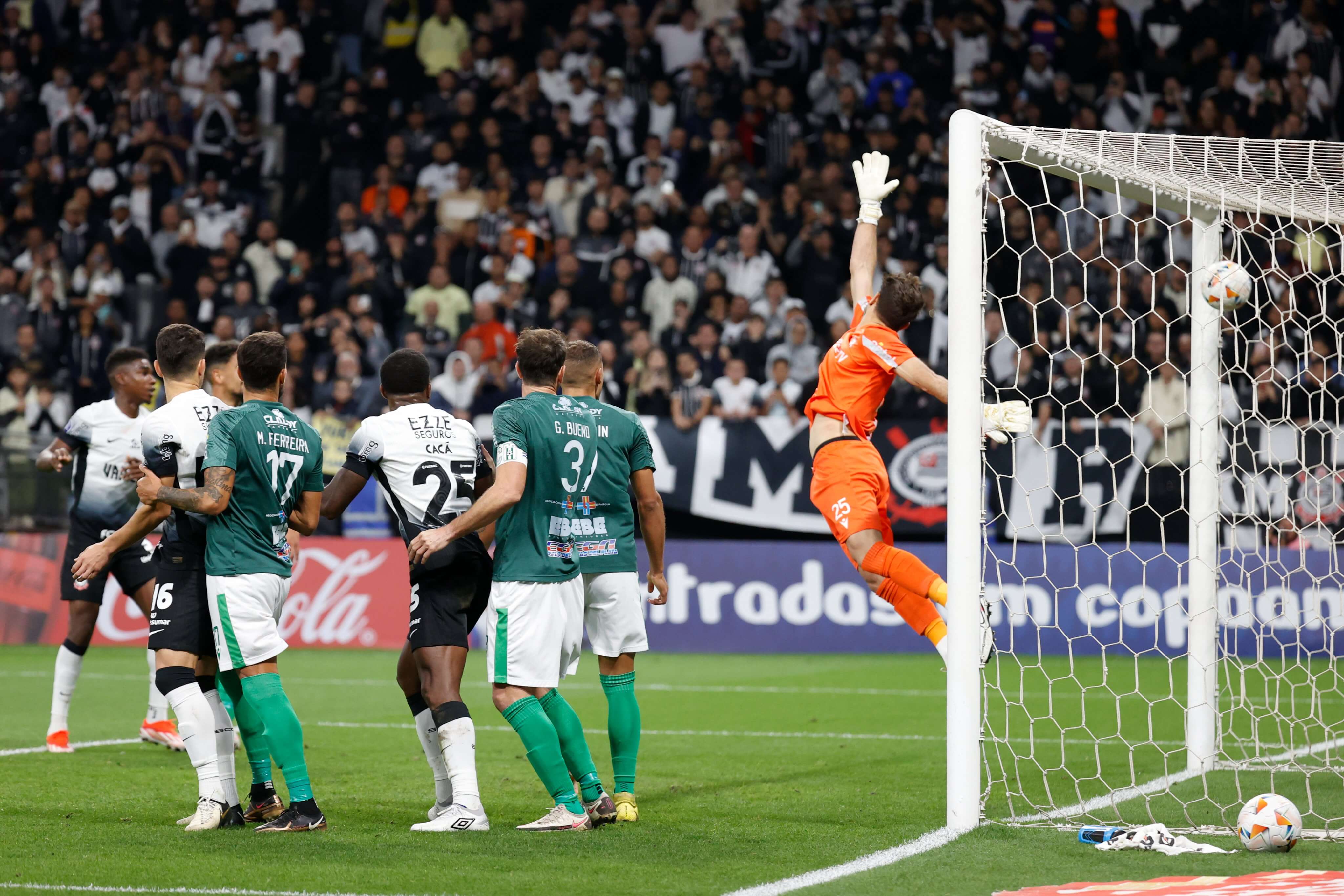 Corinthians x Racing-URU Reprodução / Twitter Conmebol Sudamericana