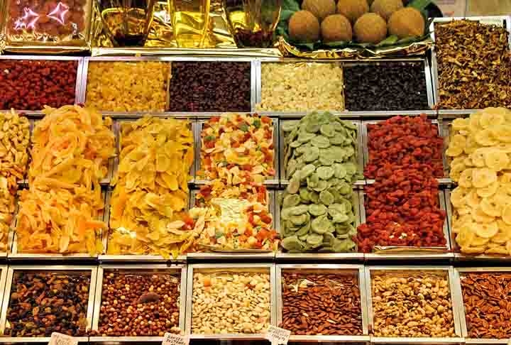 Pesquisadores chineses publicaram estudo na revista científica Nutrition and Metabolism que mostra benefícios do consumo moderado de frutas secas na minimização dos riscos do diabetes tipo 2. 
 Reprodução: Flipar
