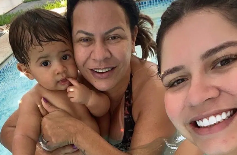 A mãe de Marília, Ruth Moreira, curte o netinho Léo, filho da cantora com Murilo Huff. O menino, nascido em 16/12/2019, ainda não tinha nem completado 2 anos quando Marília morreu.  