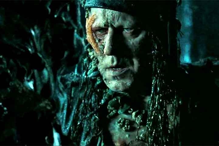 O sueco também atuou em franquias famosas, entre elas “Piratas do Caribe: O Baú da Morte”, de 2006, onde fez Bootstrap Bill Turner, pai de Will Turner - papel de Orlando Bloom, .e “Thor”, de 2011. 
 Reprodução: Flipar