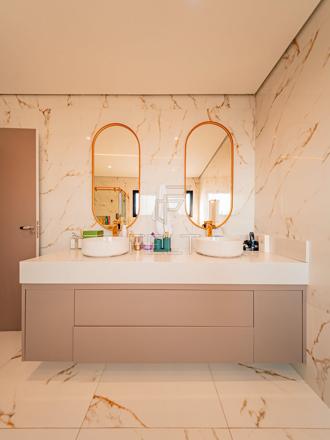 Yudi Tamashiro coloca mansão em Alphaville à venda por R$ 6 milhões. Foto: Instagram/@feltnegociosimobiliarios