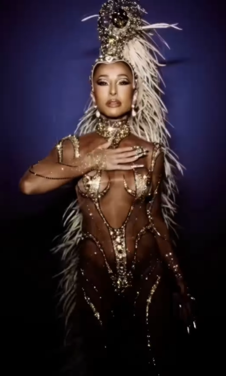 Cravejada, Sabrina Sato aposta em look ousado para festa Abre Alas. Foto: Instagram