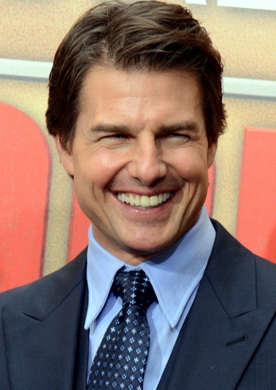 Aos 61 anos, o astro de Hollywood Tom Cruise não perdeu a disposição para encarar riscos nos sets de filmagens. 