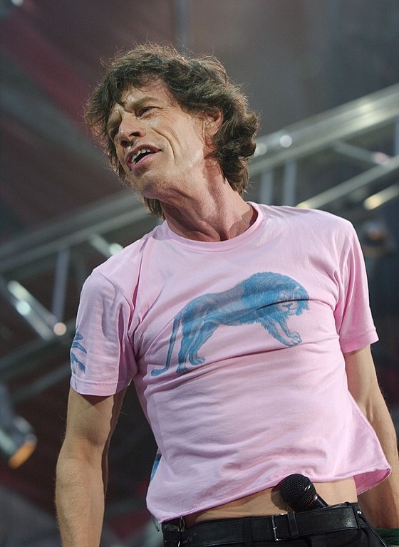 Jagger também é considerado uma das pessoas mais ricas do mundo da música, com um patrimônio líquido estimado em US$ 360 milhões.