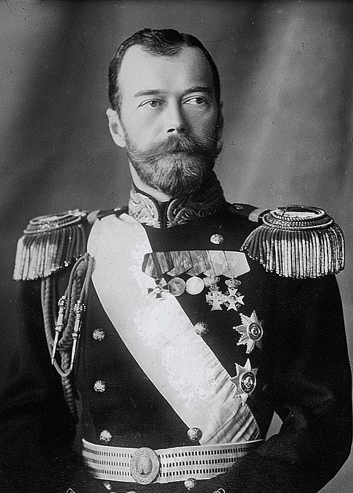 Czar - Título dos governantes da Rússia até 1917.
Exemplo: Nicolau II, último czar da Rússia, que governou de 1894 a 1917. Reprodução: Flipar