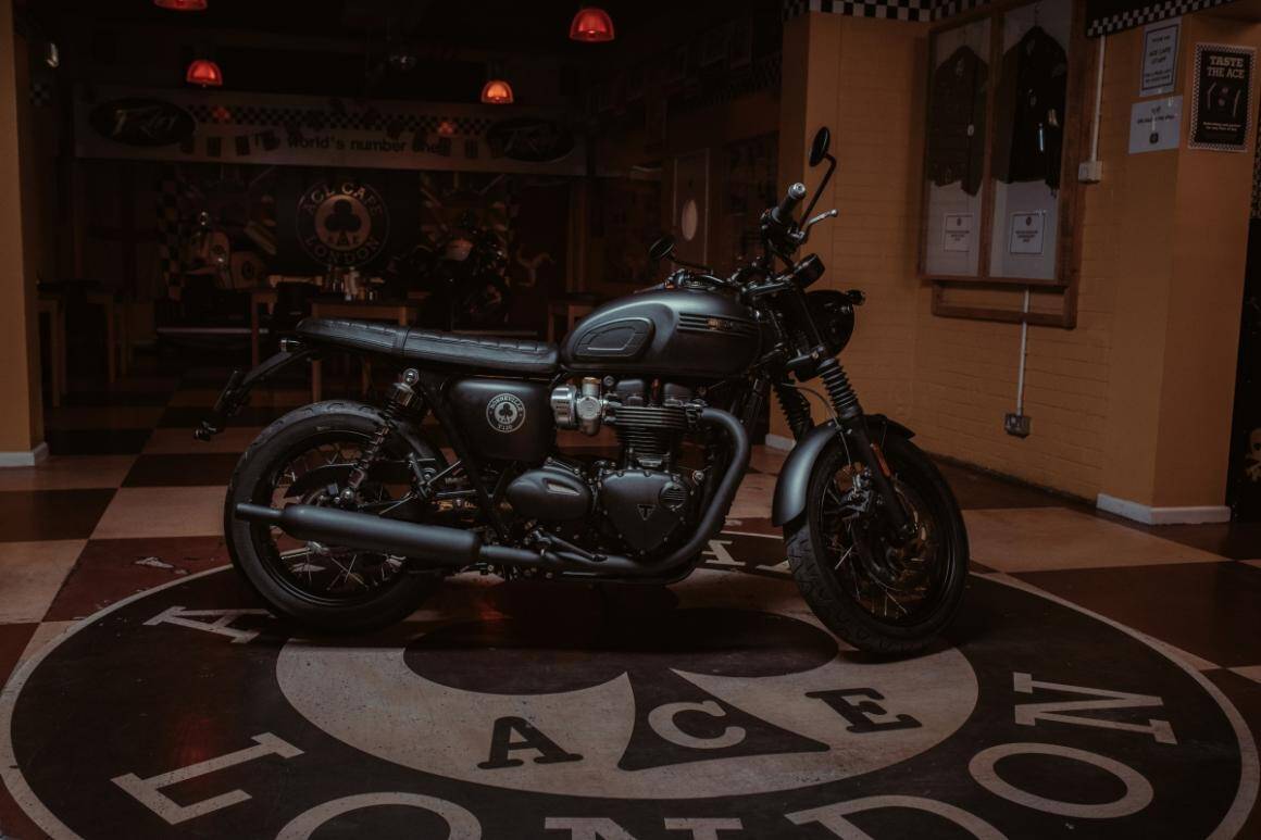 Triumph Bonneville T120 Ace. Foto: Divulgação