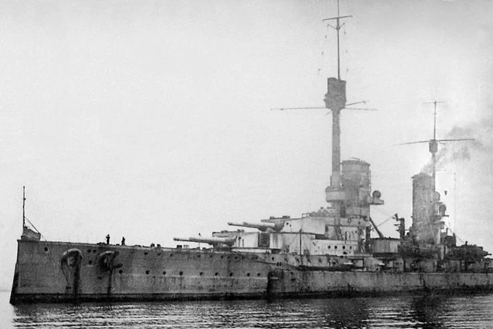 8) SMS Kronprinz Wilhelm – Scapa Flow, Escócia - Perto do fim da Primeira Guerra Mundial, 74 navios alemães foram afundados perto das Ilhas Orkney, na Escócia, para evitar que fossem capturados pelos britânicos.  Reprodução: Flipar