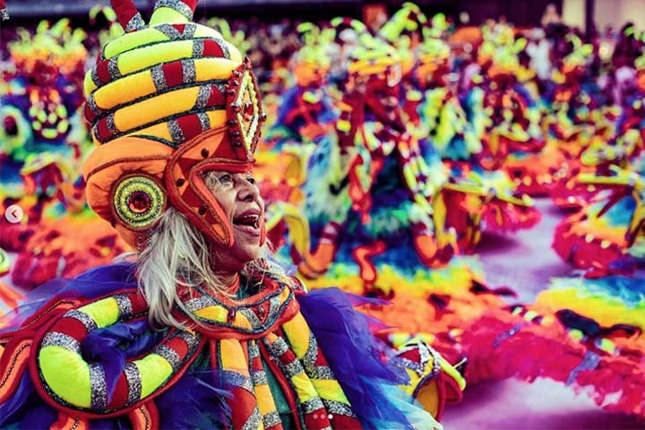 Já no Rio, quem defenderá o título é a Viradouro. O enredo de 2025 apresentará a história de Malunguinho, grande herói do século XIX e líder do Quilombo do Catucá, no Norte de Pernambuco. O desfile é na madrugada de sábado para domingo, à 1h. Reprodução: Flipar