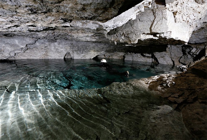 Caverna-Optymistychna (Ucrânia) -  É uma caverna de gesso localizada perto da vila ucraniana de Korolivka, Chortkiv Raion.  Reprodução: Flipar