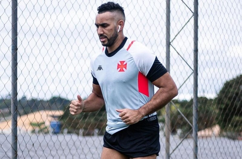 Payet visivelmente mais magro em treino da pré-temporada do Vasco Foto: Leandro Amorim/Vasco