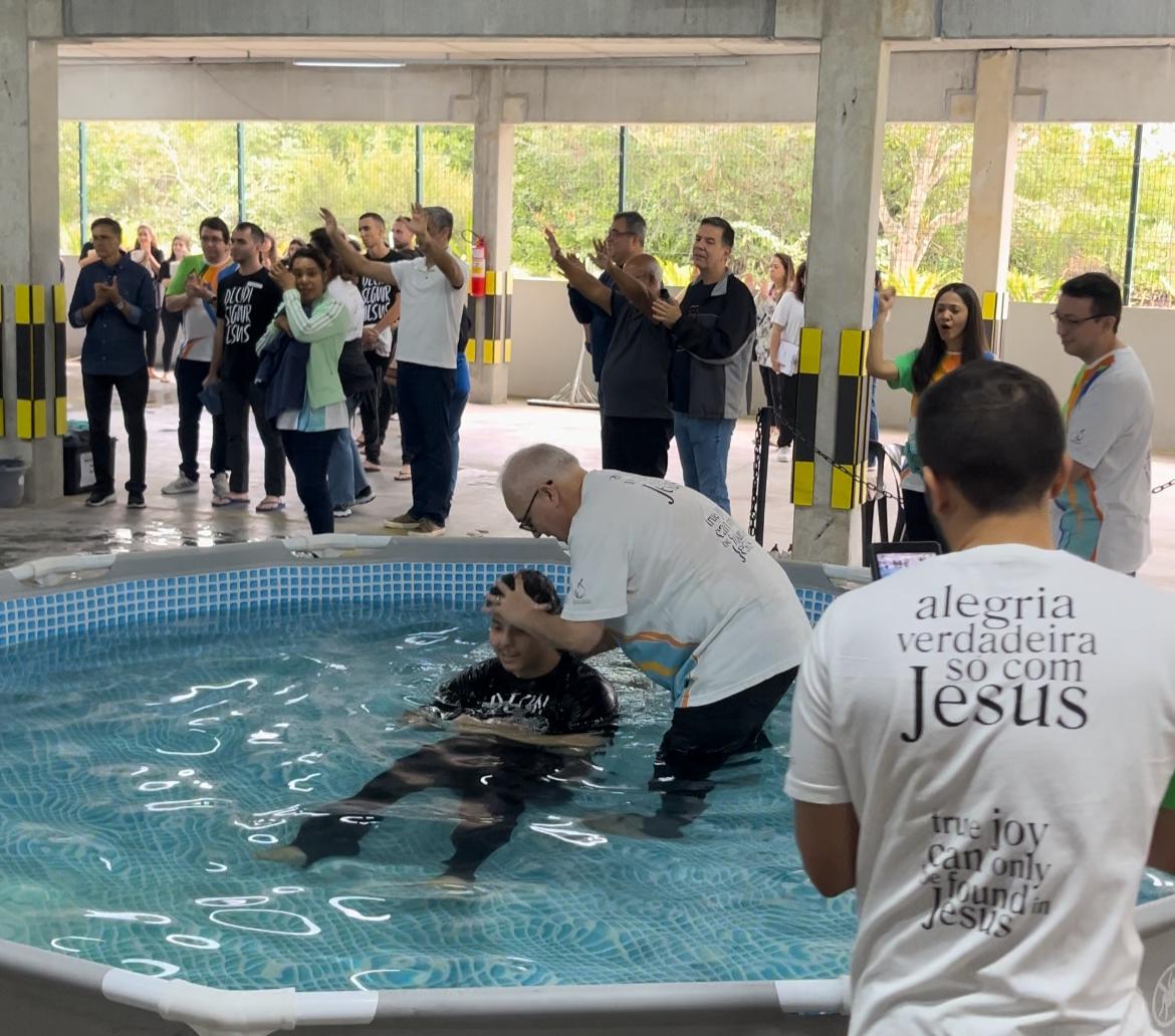 Com 19 anos, jovem descarta festas  Divulgação