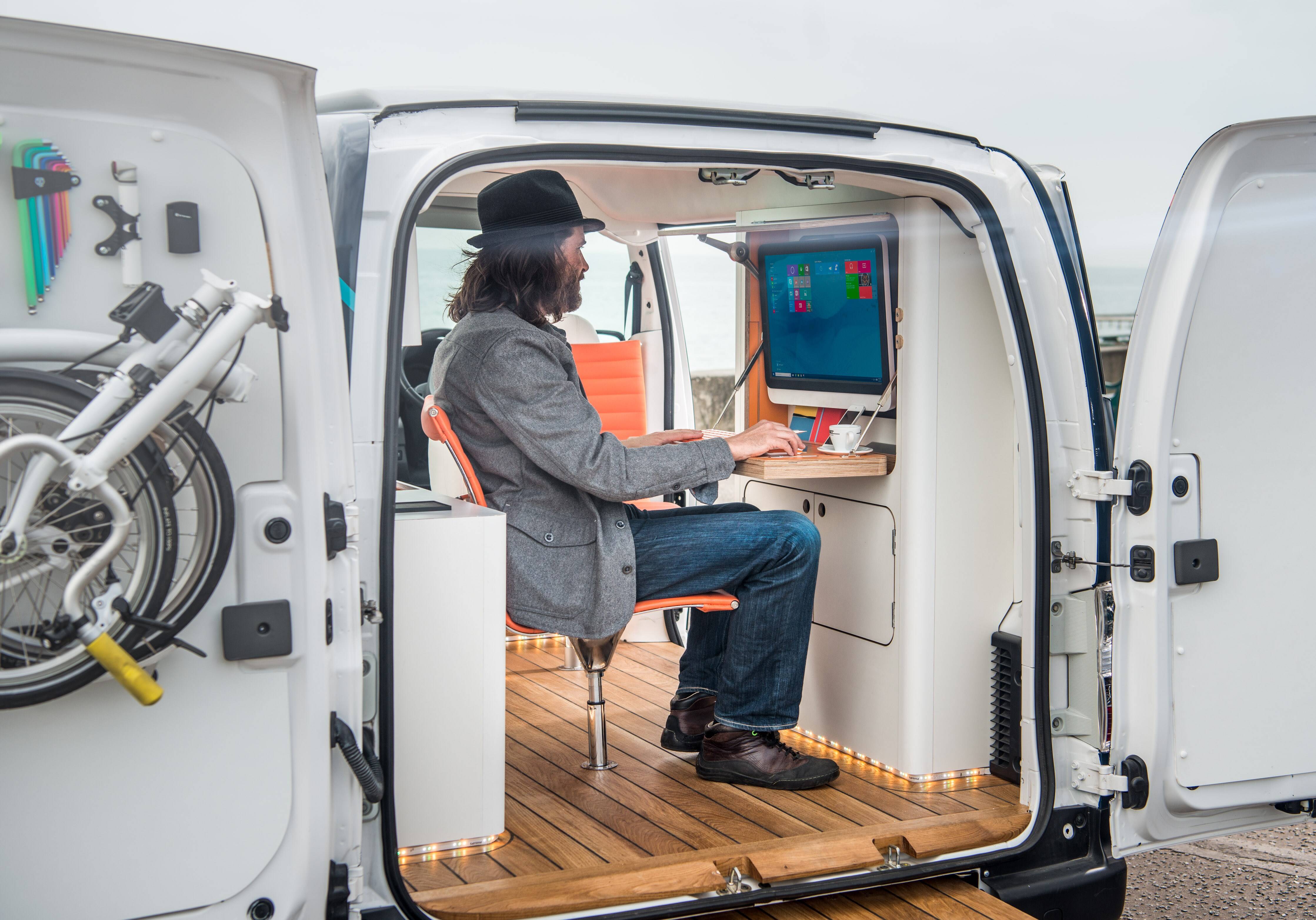 Nissan e-NV200 WORKSPACe. Foto: Divulgação