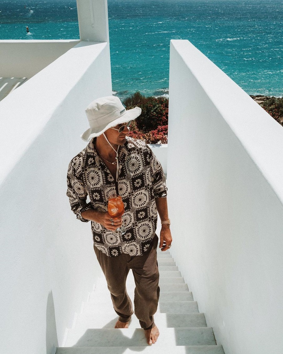 O influenciador Jack Morris na ilha de Paros, na Grécia. Foto: Reprodução/Instagram 19.02.2023