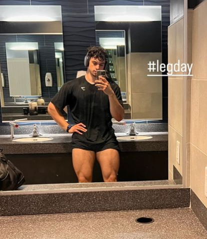 Aos 20 anos, filho de Carla Perez impressiona com físico musculoso Reprodução/Instagram