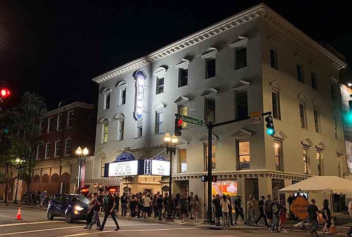 KNOXVILLE (Tennessee) - População: 192 mil -  Uma das cidades onde a música country floresceu, Knoxville é lar de festivais e eventos dedicados ao gênero. Reprodução: Flipar