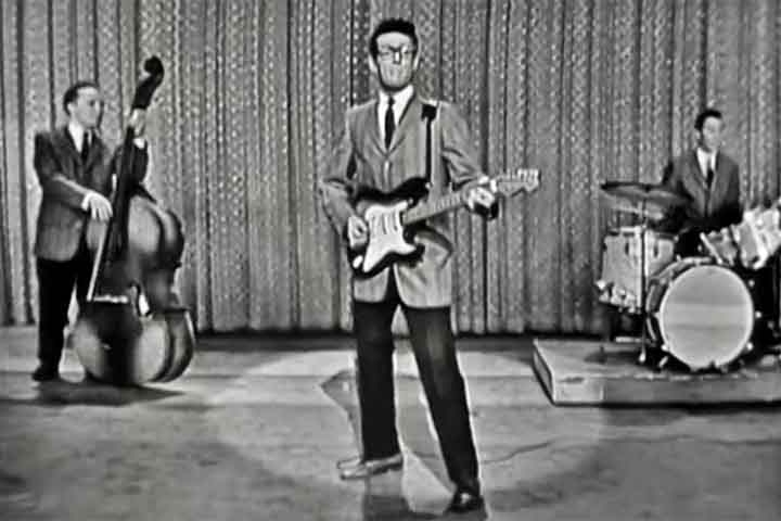 Sua ascensão meteórica e seu legado imortalizado pelo trágico fim de sua vida fascinam gerações, apesar de não receber os devidos créditos como um dos pioneiros a moldar o que conhecemos hoje como rock. Reprodução: Flipar
