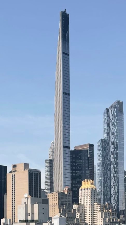 Steinway Tower - Manhattan, Nova York: A torre tem 435 metros e 84 andares. Inaugurado em 2022. Reprodução: Flipar