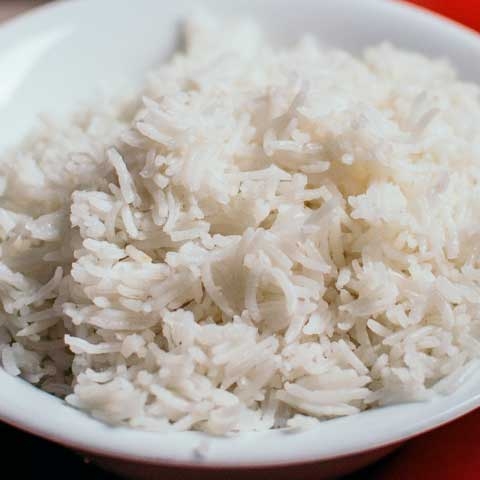 O arroz é um alimento que muitos consideram  indispensável nas mesas do mundo todo, consumido e produzido em larga escala, juntamente com o trigo e o milho.  Reprodução: Flipar