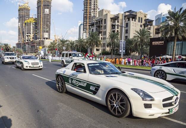 Mercedes-Benz SLS da polícia de Dubai. Foto: Divulgação