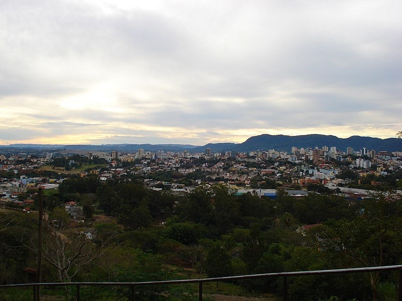 Antes disso, desde 1901 a cidade de Santa Maria já vinha sendo palco de pesquisas paleontológicas, mas em menor dimensão, principalmente no entorno do Morro do Cerrito.  Reprodução: Flipar