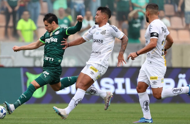 A derrota no clássico para o Santos neste domingo pelo Brasileirão foi o estopim para a turbulência no ambiente verde. - Foto: Cesar Greco/Palmeiras/by Canon