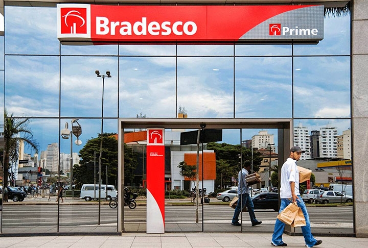 3º lugar: Bradesco - Fundado em 1943, tem sede em Osasco, na região metropolitana de São Paulo - Ativo total em 2024: R$ 1,9 trilhão.

 Reprodução: Flipar